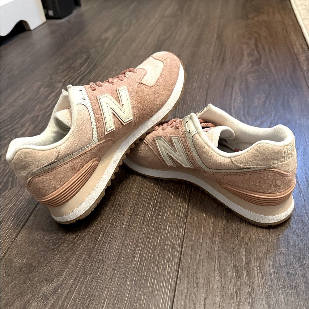 New Balance 574 Core women’s size 7.5